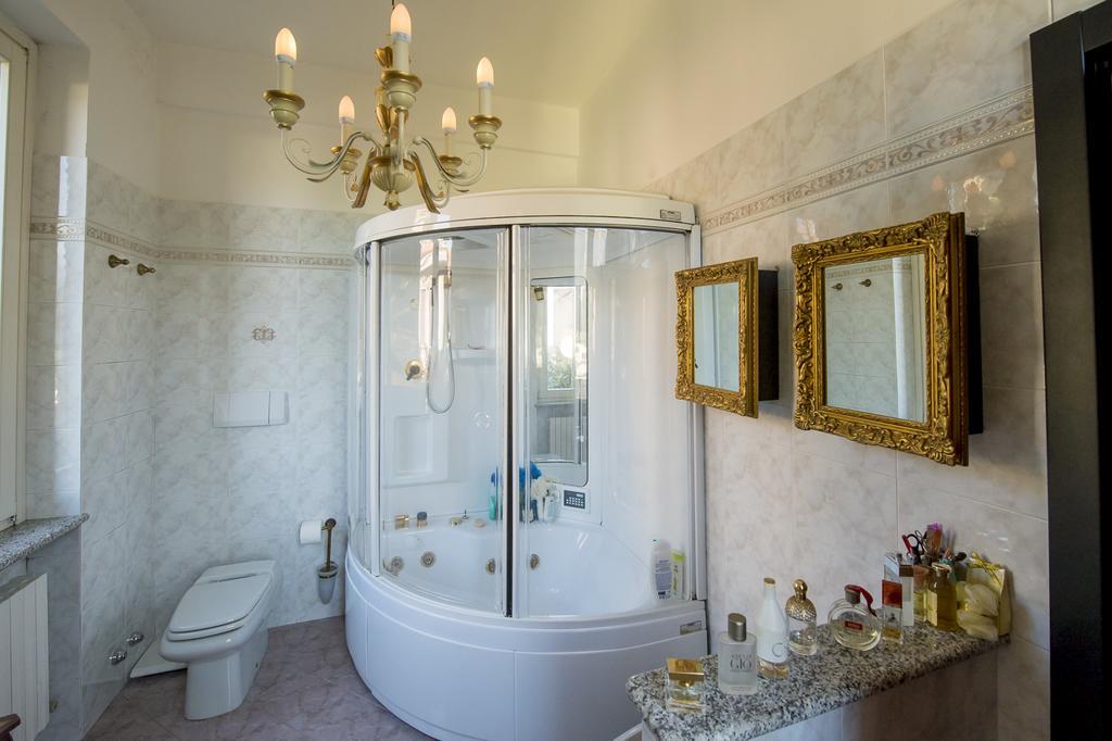 Villa Puccini Bed & Breakfast Леко Стая снимка