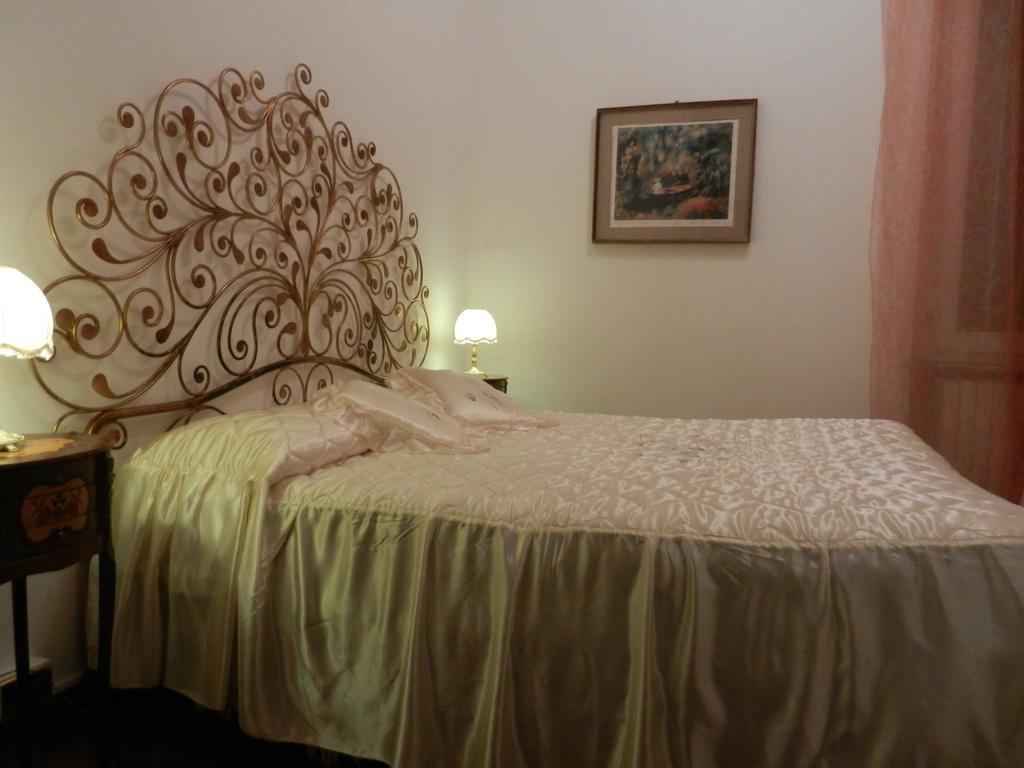 Villa Puccini Bed & Breakfast Леко Стая снимка