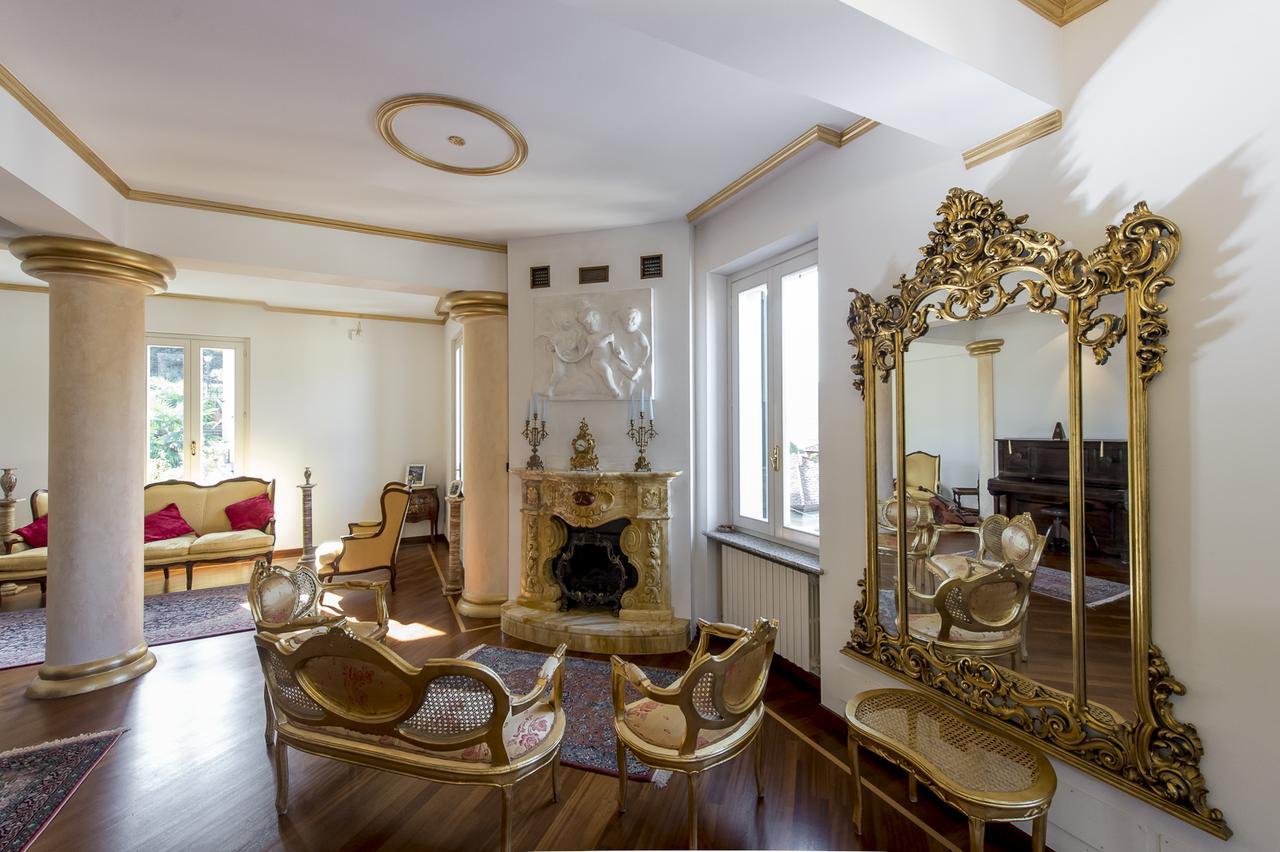Villa Puccini Bed & Breakfast Леко Екстериор снимка